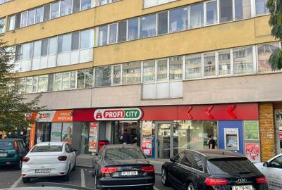 Spațiu comercial, 258 mp în Titan