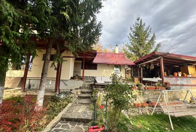 Casă individuală cu 4 camere în Tăuții de Sus