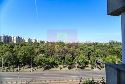 Apartament cu 3 camere decomandat, mobilat în Doamna Ghica