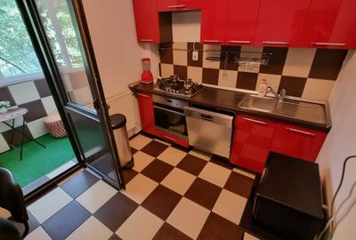 Apart. 3 cam. Crangasi, 1/4, Renovat Complet, Mobilat, Utilat,4 min Metrou - 7