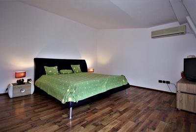 Corp vila, ideal locuinta, cu piscina si curte proprie in centru, Bucuresti - 26