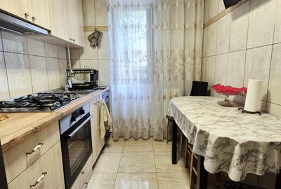Apartament 3 camere de închiriat | Tomis 2 - 11