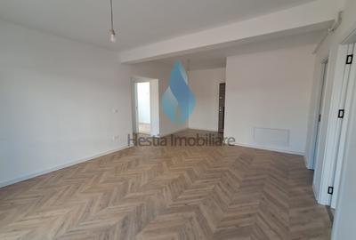 Apartament cu trei camere, capat Pacurari, bloc nou. - 3
