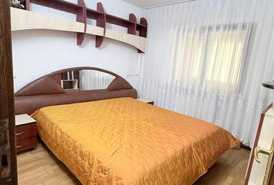 Apartament cu 3 camere decomandat, mobilat în Canta