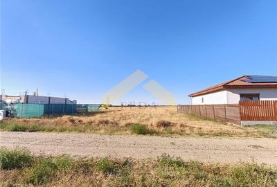 Teren Construcții intravilan de 500 mp, în Mândruloc