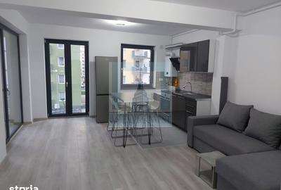 Apartament cu 2 camere semidecomandat, mobilat în Tractorul