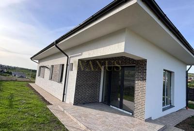 Casă individuală cu 4 camere în Chinteni