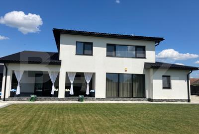 Casă individuală cu 6 camere în Exterior Est