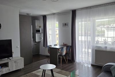Apartament cu 2 camere decomandat, mobilat în Florești