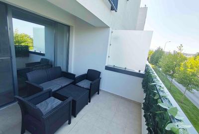 Apartament cu 2 camere decomandat, mobilat în Tractorul