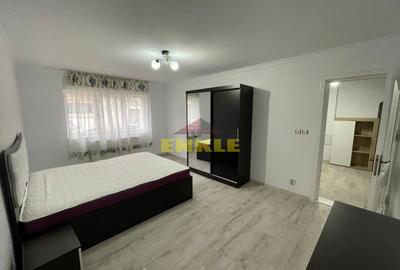De închiriat apartament cu 3 camere, zona Piața Mare - 4