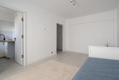 Titan Metrou - Garsoniera renovata, bloc mixt - 3