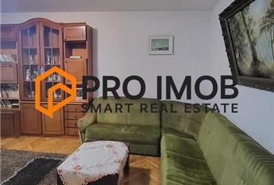 Apartament cu 3 camere decomandat, mobilat în Micro 3