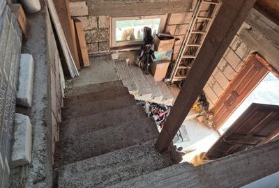 Casa in centrul comunei Tunari, la rosu - 4