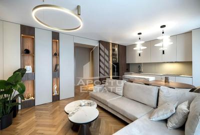 Apartament cu 3 camere semidecomandat în Aradului