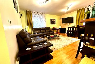 Apartament cu 3 camere decomandat în Calea Moroieni
