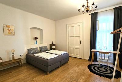 Apartament spectaculos de închiriat 4 camere 4 băi Centrul Istoric - 15