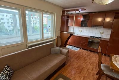 Apartament elegant cu 3 camere de închiriat – Bulevardul București | Parcare