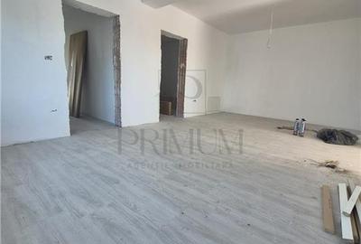 Duplex pe parter - 2 dormitoare - 3 bai ( o baie pe terasa ) - zona in plina dez - 13