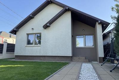 Casă individuală cu 4 camere în Malu Mare