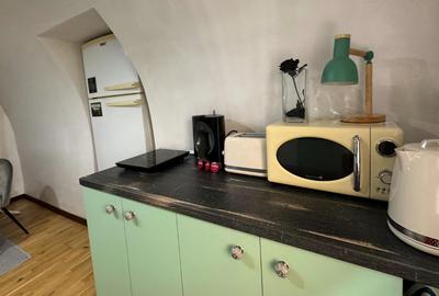 Apartament 2 camere in centrul istoric, renovat cu stil, pe strada Republicii - 11