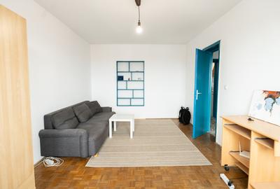 Apartament cu 2 camere semidecomandat, mobilat în Semicentral