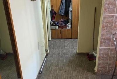 SAGULUI - ETAJ 2 - BLOC IZOLAT - 3 CAMERE - DEBARA - CENTRALA PROPRIE - CLIMA - 12