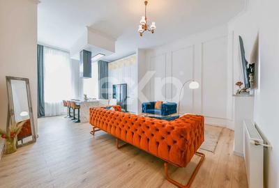 Apartament cu 3 camere semidecomandat, mobilat în Central