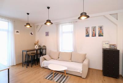 Vanzare apartament cu 4 camere in vila renovata Ultracentral Mitropolie - 2