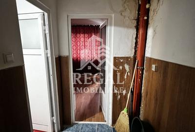 Apartament 2 camere, decomandat – Micro 4 - 5
