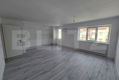 Apartament cu 2 camere decomandat, mobilat în Ultracentral