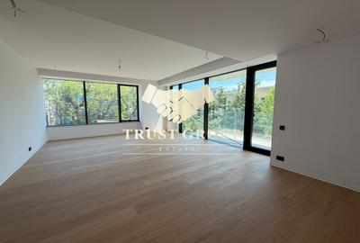 Apartament cu 4 camere decomandat în Aviației