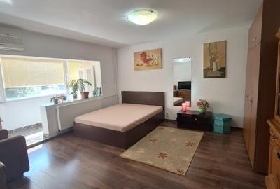 Direct proprietar ofer garsoniera spre inchiriere langa rond Alba Iulia 390 euro - 1
