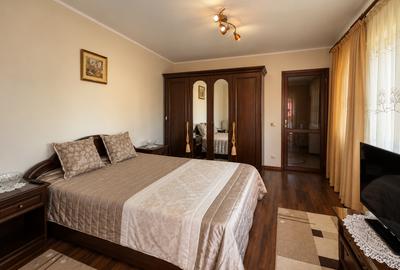 Casa P+M - Palas - teren 340mp - 6 camere - 6