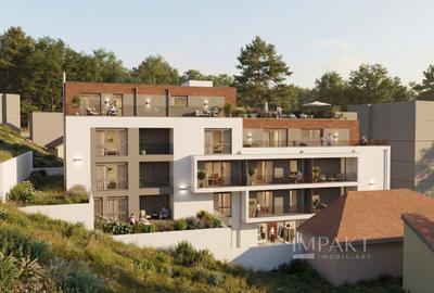 Apartament cu 3 camere semidecomandat în Plopilor