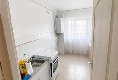 Apartament 2 camere decomandat Judetean, str. Zizinului - 4