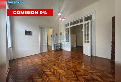 Apartament cu 3 camere semidecomandat în Central