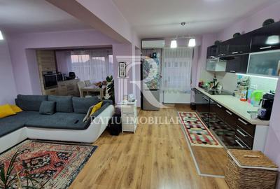 Apartament cu 3 camere decomandat, mobilat în Nufărul