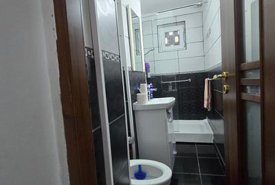 Închiriere apartament 3camere, etaj 1 , micro 5 Târgoviște - 4