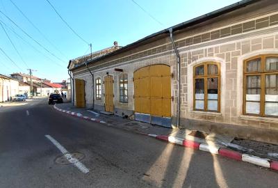 Casă cu 4 camere în Ultracentral