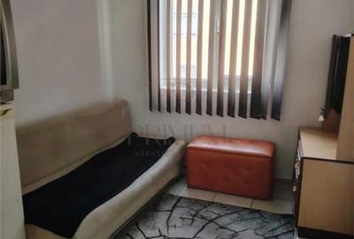 Garsonieră decomandată, mobilată în Girocului