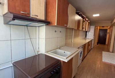 Inchiriere apt 3 camere, situat in Galati, pe Faleza, etaj 2, mobilat si utilat - 14