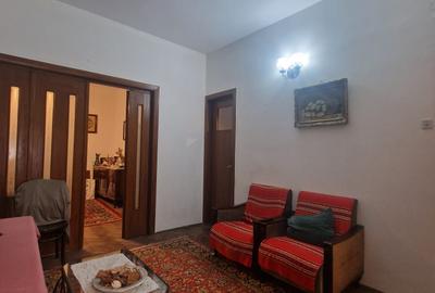 Apartament cu 3 camere decomandat în Alba Iulia