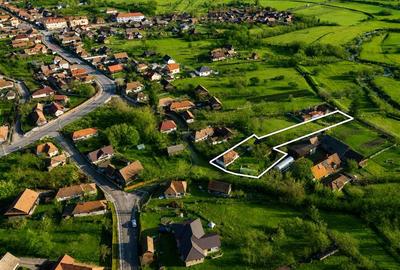 Gospodarie cu anexa, pivnita, iaz cu pesti si 2.280 mp de teren fertil Lemnia, C - 21
