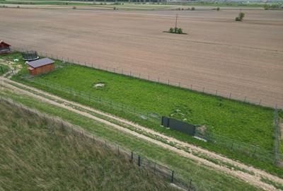 Teren intravilan 710 M²  împrejmuit com. Reci Covasna - 1
