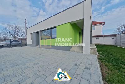 Casă cu 3 camere în Vladimirescu