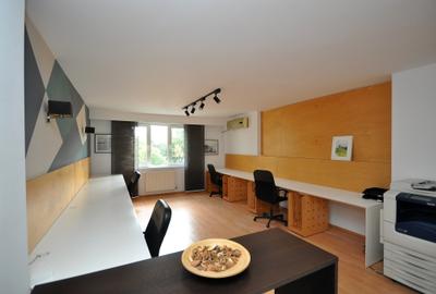 Apartament cu 3 camere în 13 Septembrie