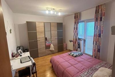 De inchiriat apartament 3 cam decomandat mobilat/utilat 2 min Piata Victoriei - 1