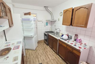 Apartament 3 camere, 74 mp, balcon, demisol, Cetate - 5