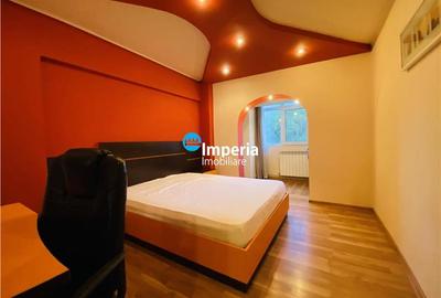 Inchiriez apartament 3 camere D, zona Centru - Independentei - 7